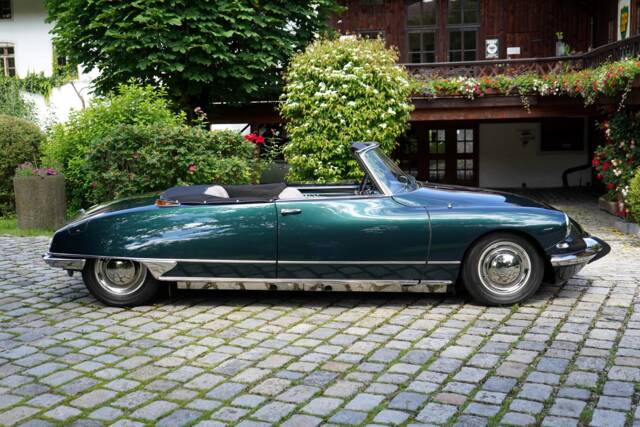 Afbeelding 1/48 van Citroën DS 19 (1963)