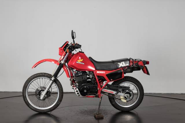Bild 1/14 von Honda DUMMY (1983)
