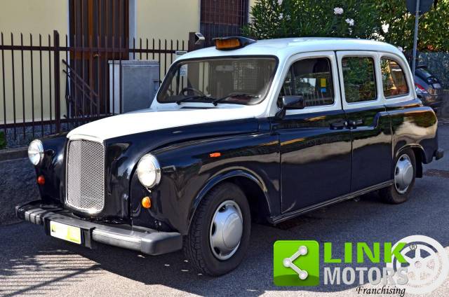 Image 1/10 de Carbodies FX 4 R London Taxi (1997)