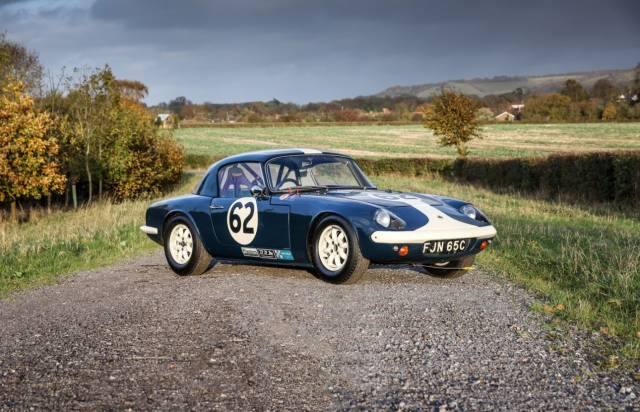 Image 1/4 of Lotus Elan (1965)
