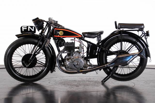 Bild 1/12 von FN DUMMY (1935)