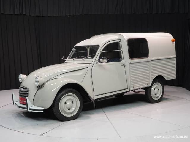 Immagine 1/15 di Citroën AZU (1969)