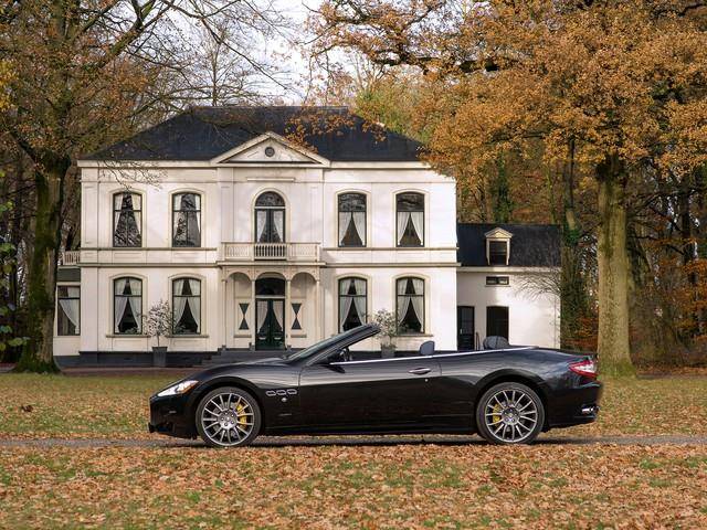 Bild 1/30 von Maserati GranCabrio 4.7 (2010)