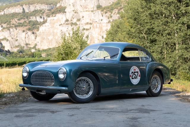 Image 1/8 of Cisitalia 202 SC Stabilimenti Farina (1947)