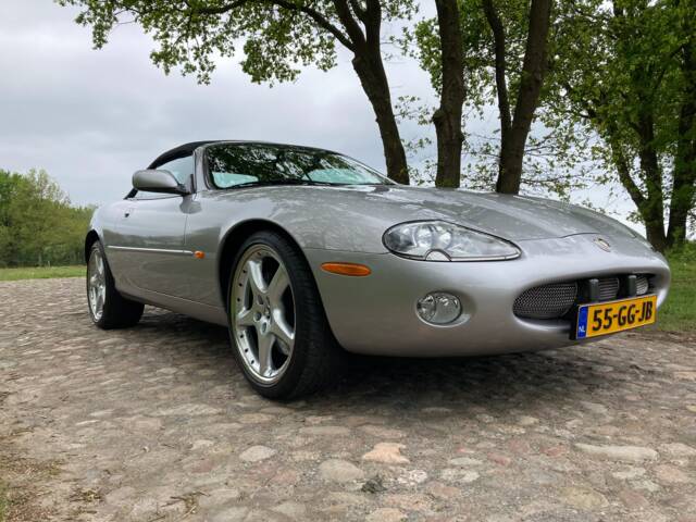 Bild 1/29 von Jaguar XKR (2000)