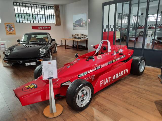 Image 1/14 of Abarth SE 033 Formula Italia (1980)