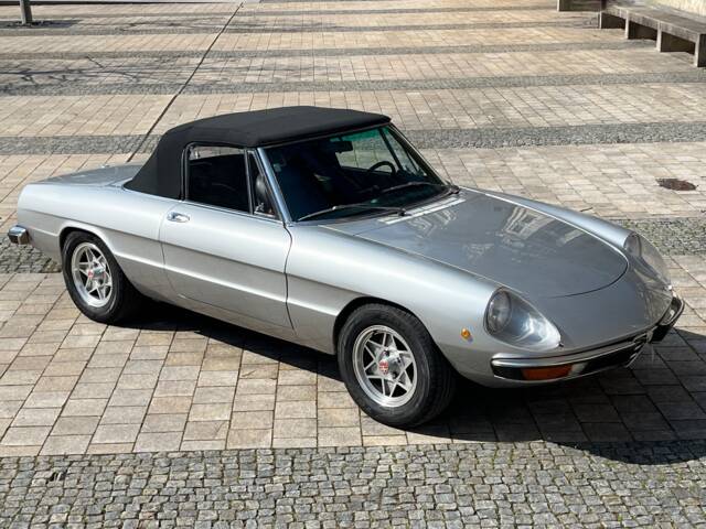 Bild 1/88 von Alfa Romeo 1750 Spider Veloce (1971)