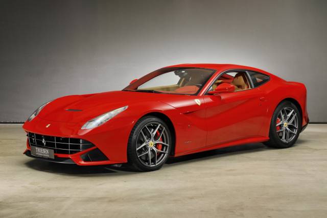 Imagen 1/26 de Ferrari F12berlinetta (2014)