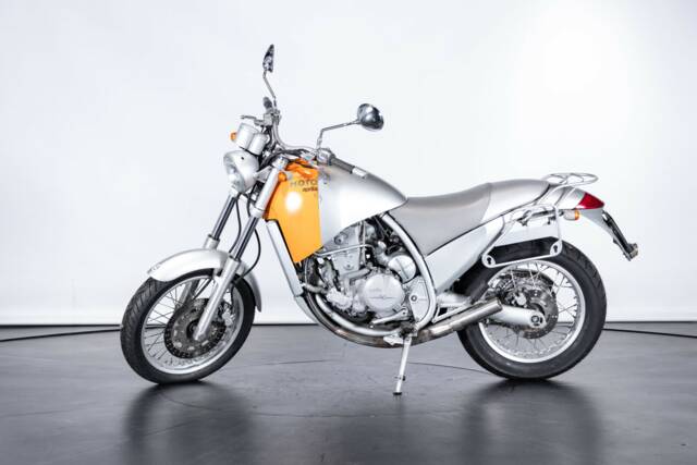 Bild 1/38 von Aprilia Motò 650 (1996)