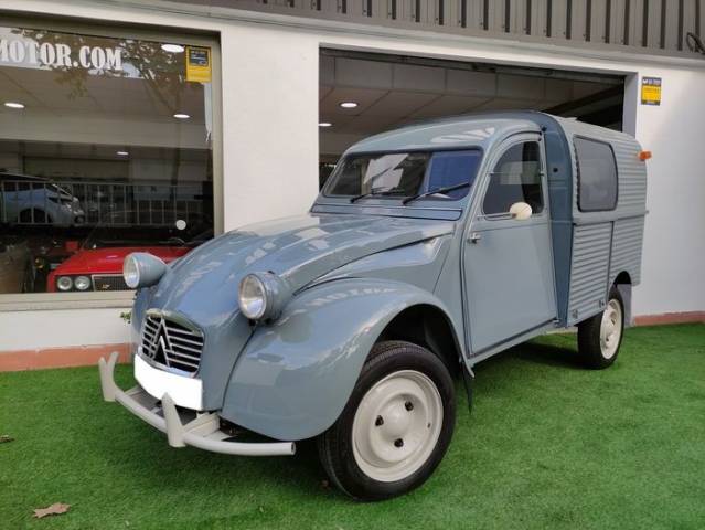 Immagine 1/9 di Citroën AZU (1966)