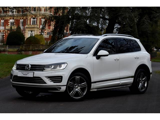 Image 1/15 of Volkswagen Touareg 3.0 V6 TDI (2015)