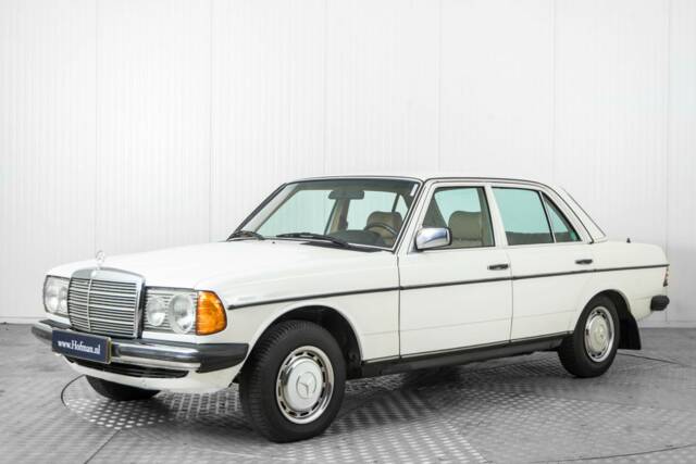Imagen 1/50 de Mercedes-Benz 300 D (1980)