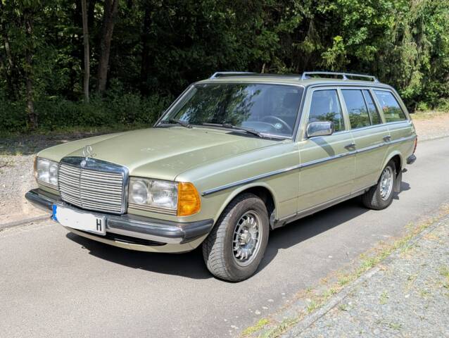 Bild 1/35 von Mercedes-Benz 300 TD Turbodiesel (1985)