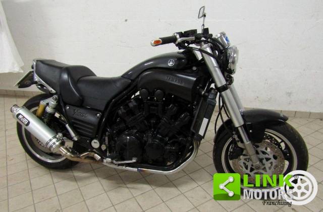 Bild 1/8 von Yamaha DUMMY (2000)