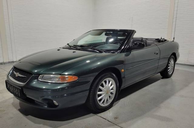 Bild 1/9 von Chrysler Stratus 2.5 (2000)