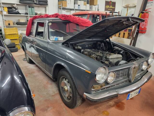 Afbeelding 1/5 van Alfa Romeo 2600 Berlina (1964)