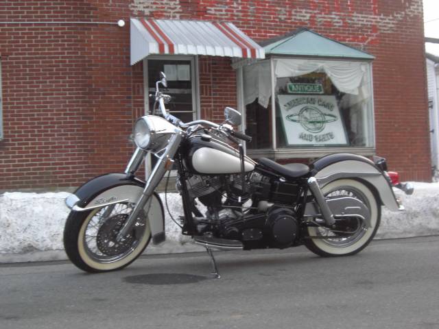 Immagine 1/4 di Harley-Davidson DUMMY (1972)