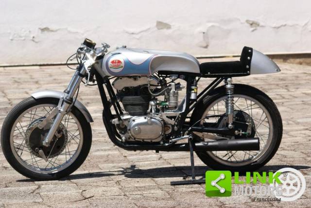 Bild 1/9 von Mondial DUMMY (1957)