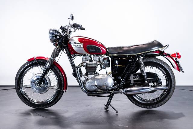 Bild 1/50 von Triumph DUMMY (1970)