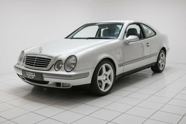 Imagen 1/13 de Mercedes-Benz CLK 230 Kompressor (1998)