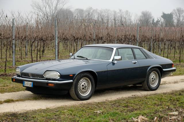 Classic Cars For Sale On Classic Trader Www Classic Trader Com