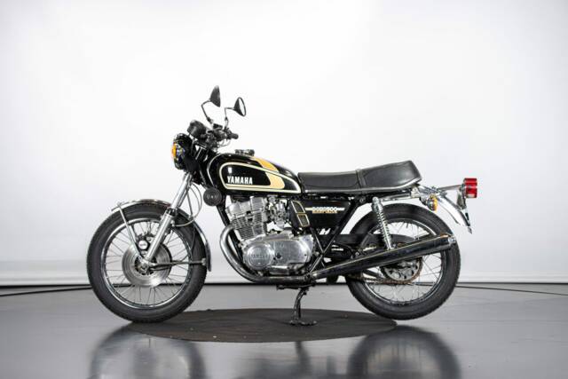 Bild 1/50 von Yamaha TX 500 (1976)