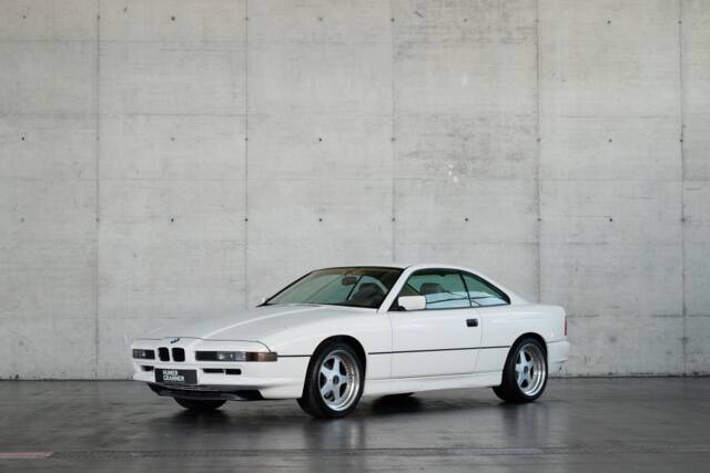 Immagine 1/50 di BMW 850i (1990)