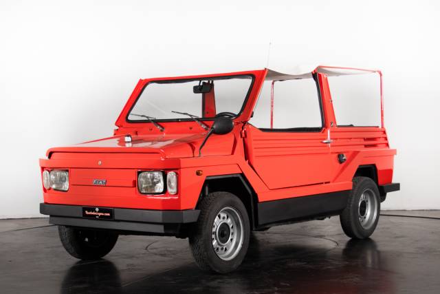 Image 1/27 of FIAT 126 Moretti Minimaxi (1975)
