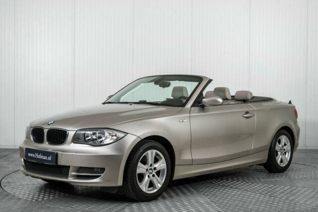 Immagine 1/50 di BMW 118i (2008)