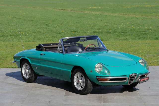 Image 1/50 of Alfa Romeo 1750 Spider Veloce (1969)