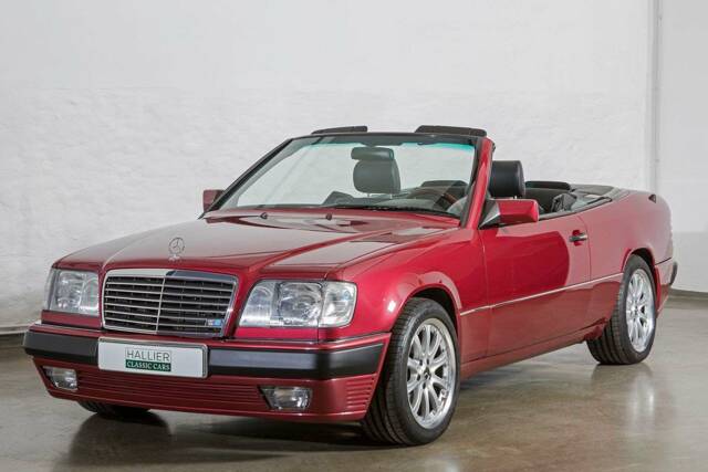 Bild 1/31 von Mercedes-Benz E 320 (1993)