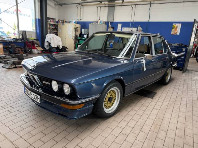Bild 1/28 von BMW 528 (1976)