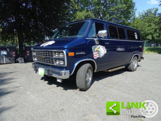 Bild 1/20 von Chevrolet Van (1995)