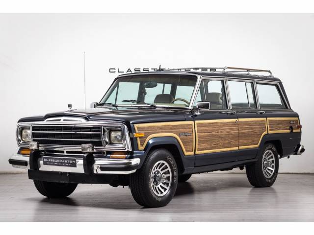 Image 1/31 of Jeep Grand Wagoneer (1985)