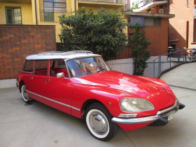 Imagen 1/9 de Citroën DS 23 Break (1975)