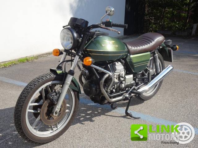 Immagine 1/20 di Moto Guzzi V 35 (1978)