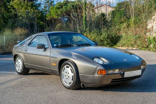 Image 1/30 of Porsche 928 S4 (1989)