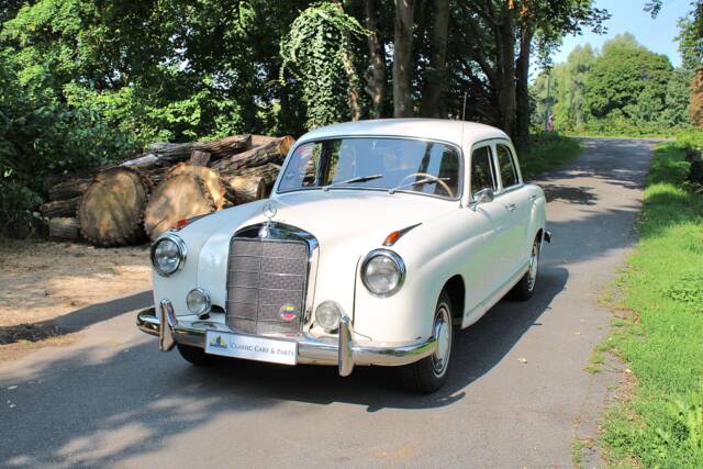 Image 1/50 of Mercedes-Benz 219 (1959)