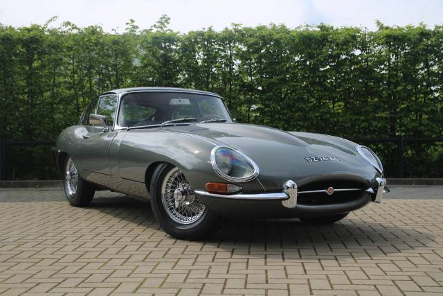 Bild 1/12 von Jaguar E-Type 4.2 (1967)