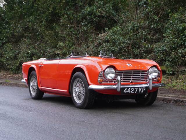 Image 1/19 of Triumph TR 4 (1964)