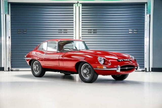 Image 1/20 of Jaguar E-Type 4.2 (1967)