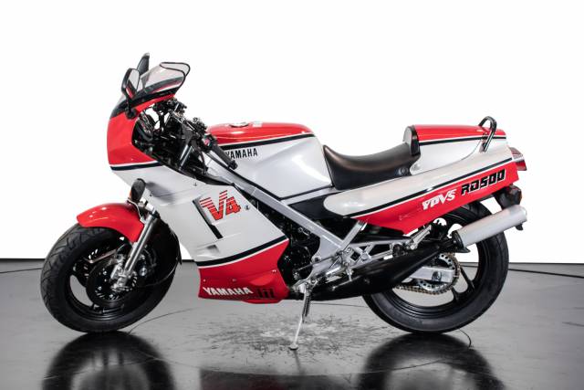 Image 1/19 de Yamaha DUMMY (1986)