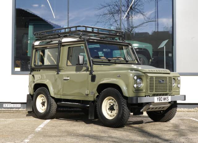 Image 1/32 de Land Rover Defender 90 Works V8 (2014)