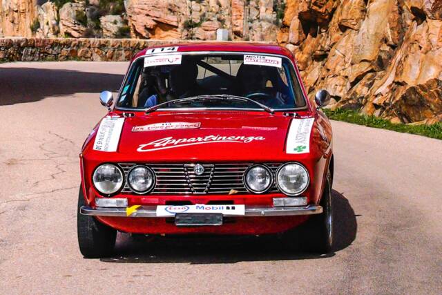 Image 1/4 of Alfa Romeo 2000 Berlina (1972)