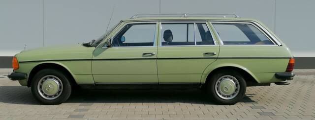 Afbeelding 1/55 van Mercedes-Benz 300 TD (1979)