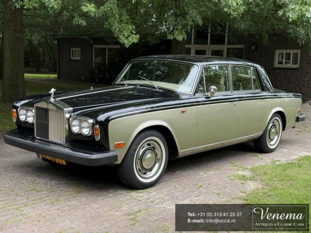 Image 1/17 de Rolls-Royce Silver Shadow II (1976)