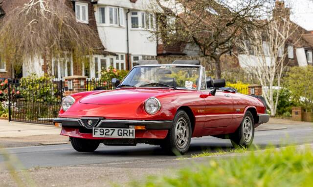 Afbeelding 1/50 van Alfa Romeo 2.0 Spider (1989)