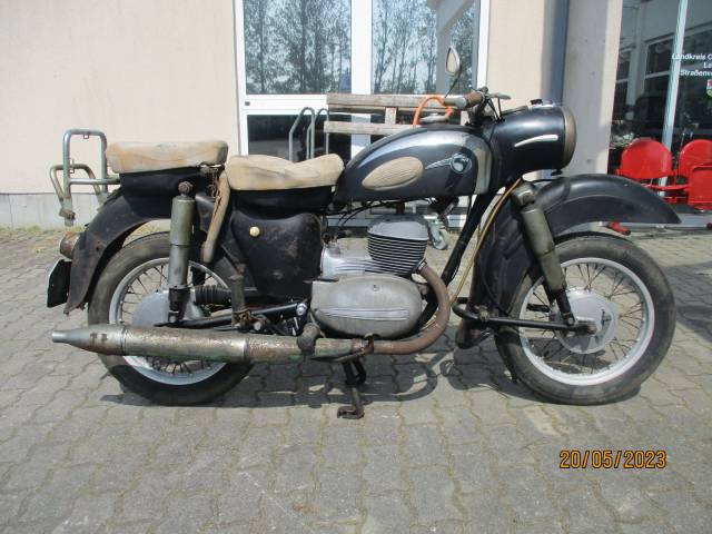 Bild 1/12 von MZ DUMMY (1961)