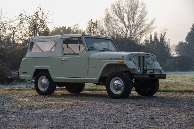 Kaiser Jeep Jeepster Commando C-101
