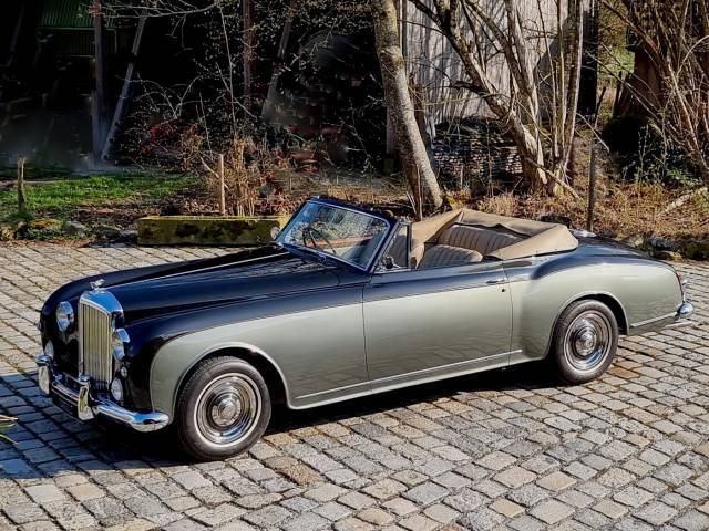 Image 1/21 of Bentley S 1 Continental (1955)